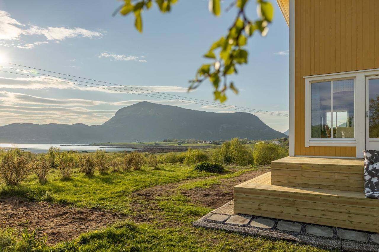 Pederstua, A Classic Fisherman'S Farm House In The Middle Of Lofoten Storeidet Exterior foto