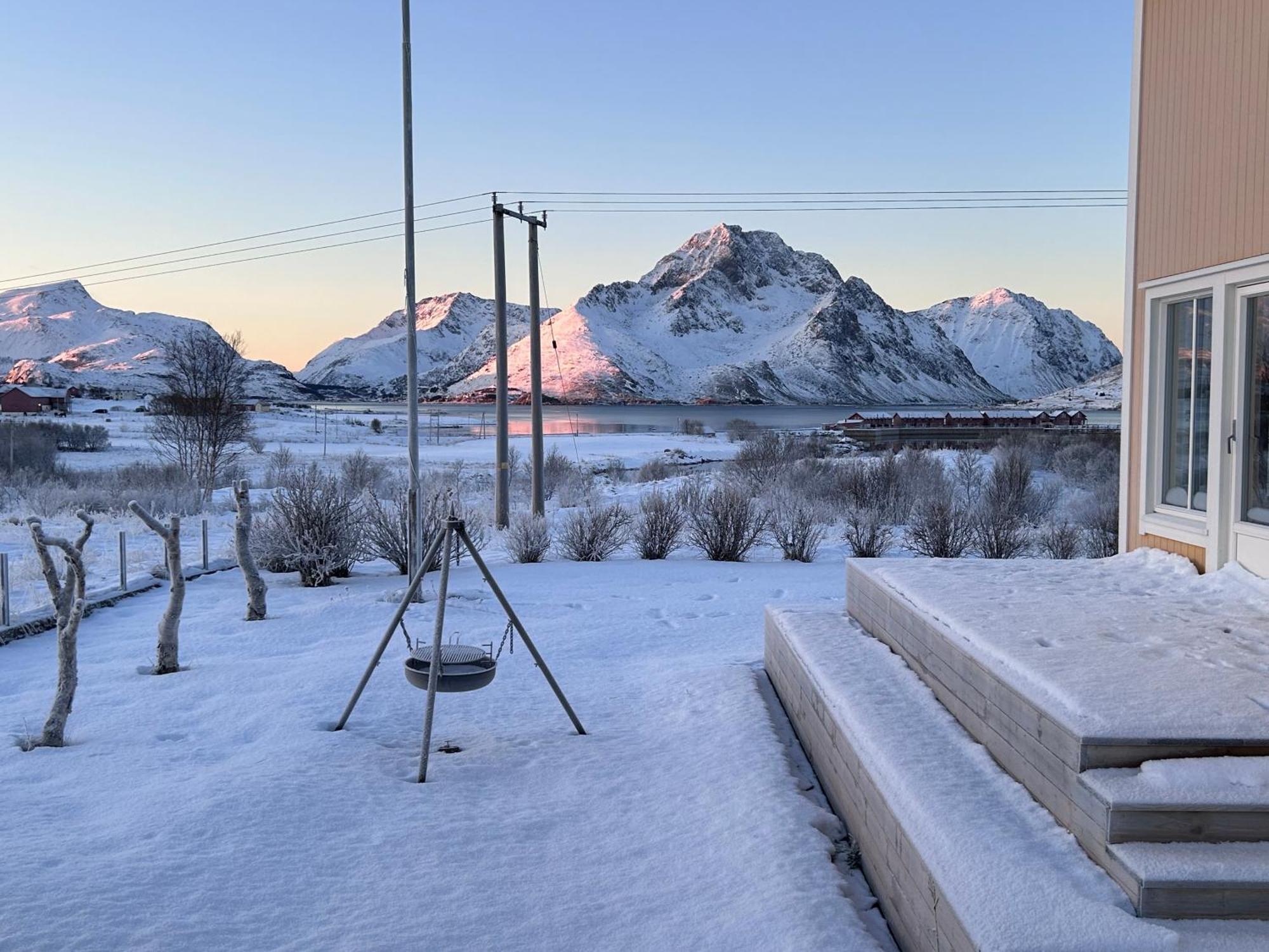 Pederstua, A Classic Fisherman'S Farm House In The Middle Of Lofoten Storeidet Exterior foto